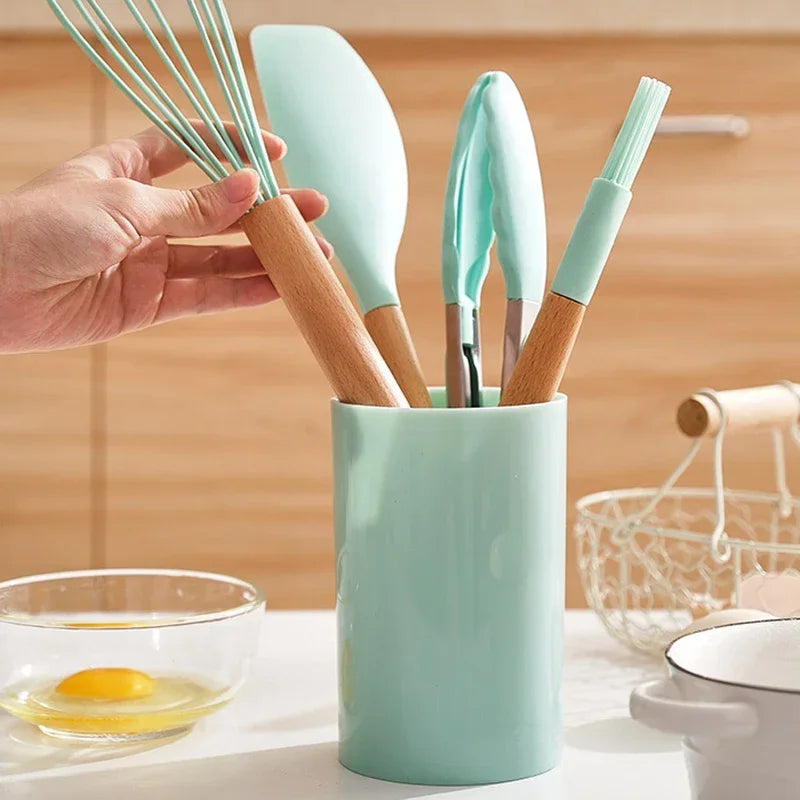 12PCS silicone kitchen utensils non-stick cookware kitchen utensils practical wooden handle cooking tools kitchen utensil set