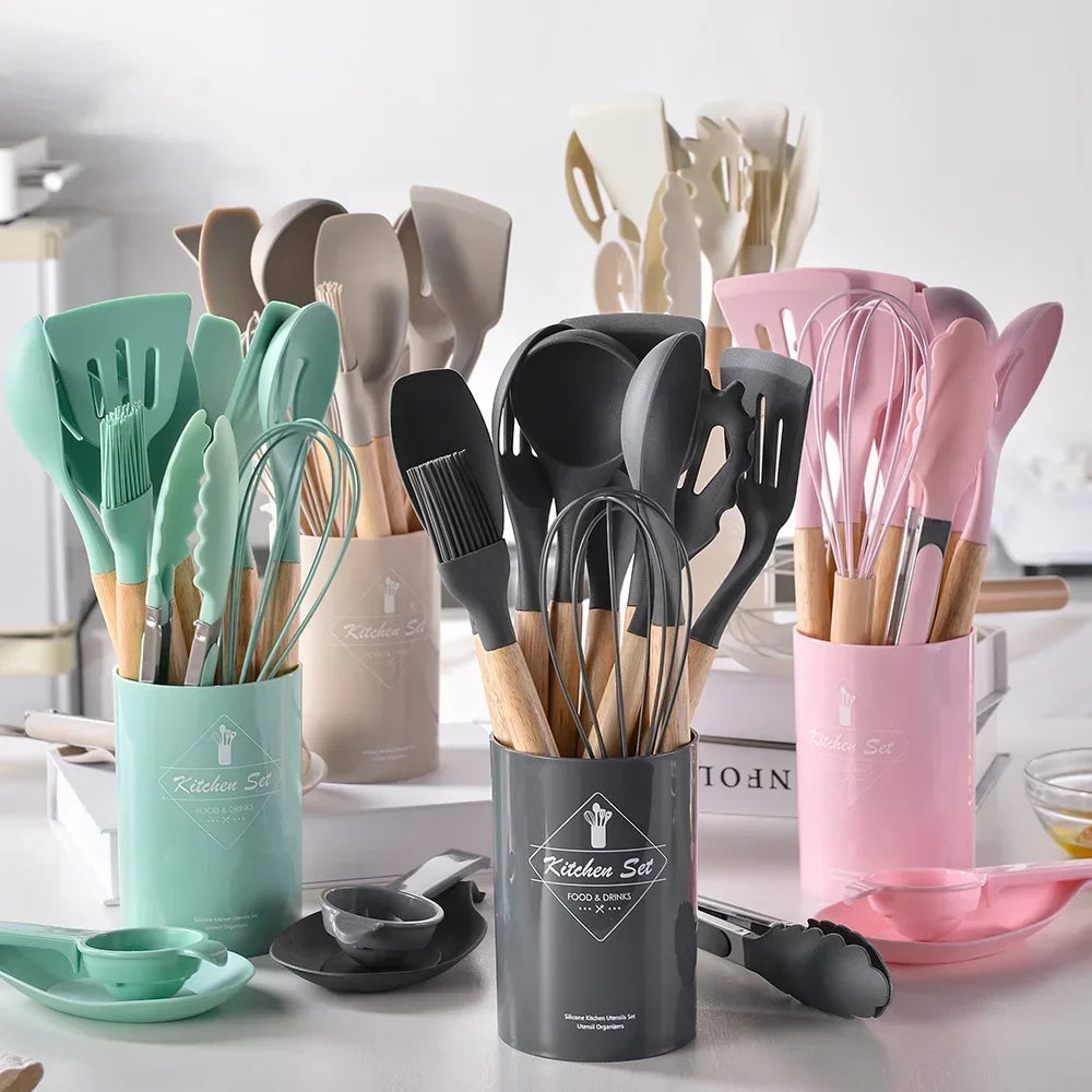 12PCS silicone kitchen utensils non-stick cookware kitchen utensils practical wooden handle cooking tools kitchen utensil set